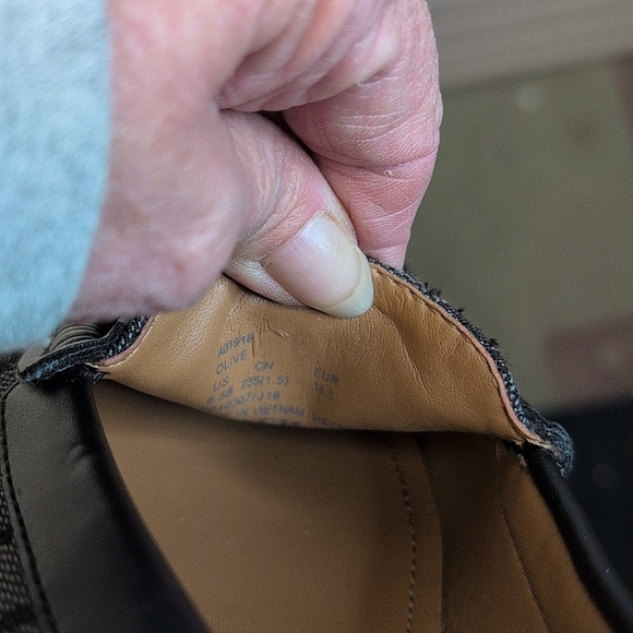 Coach Olive Women Flat Gray Signature Jacquard Slip-On Loafer Smoke Size 6 1/2 - Picture 9 of 9